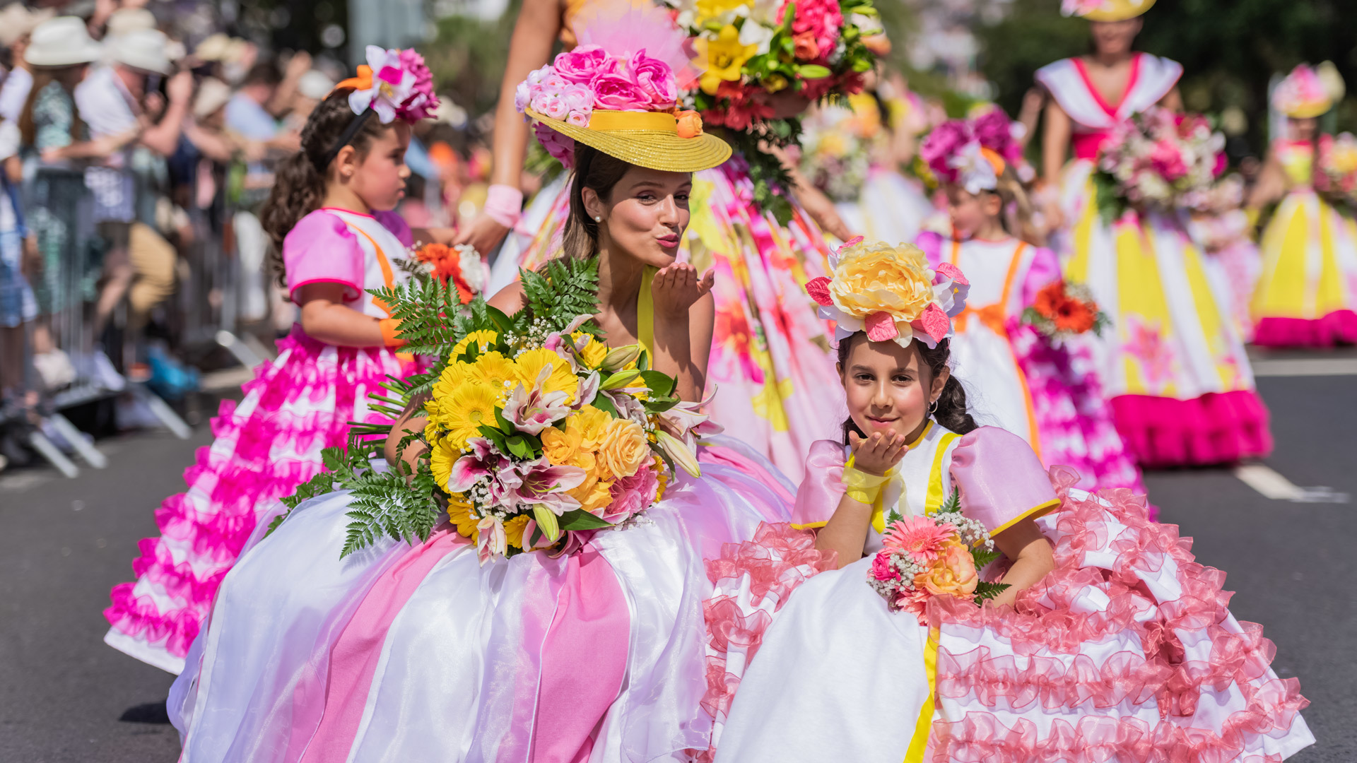 fiesta de la flor madeira 25