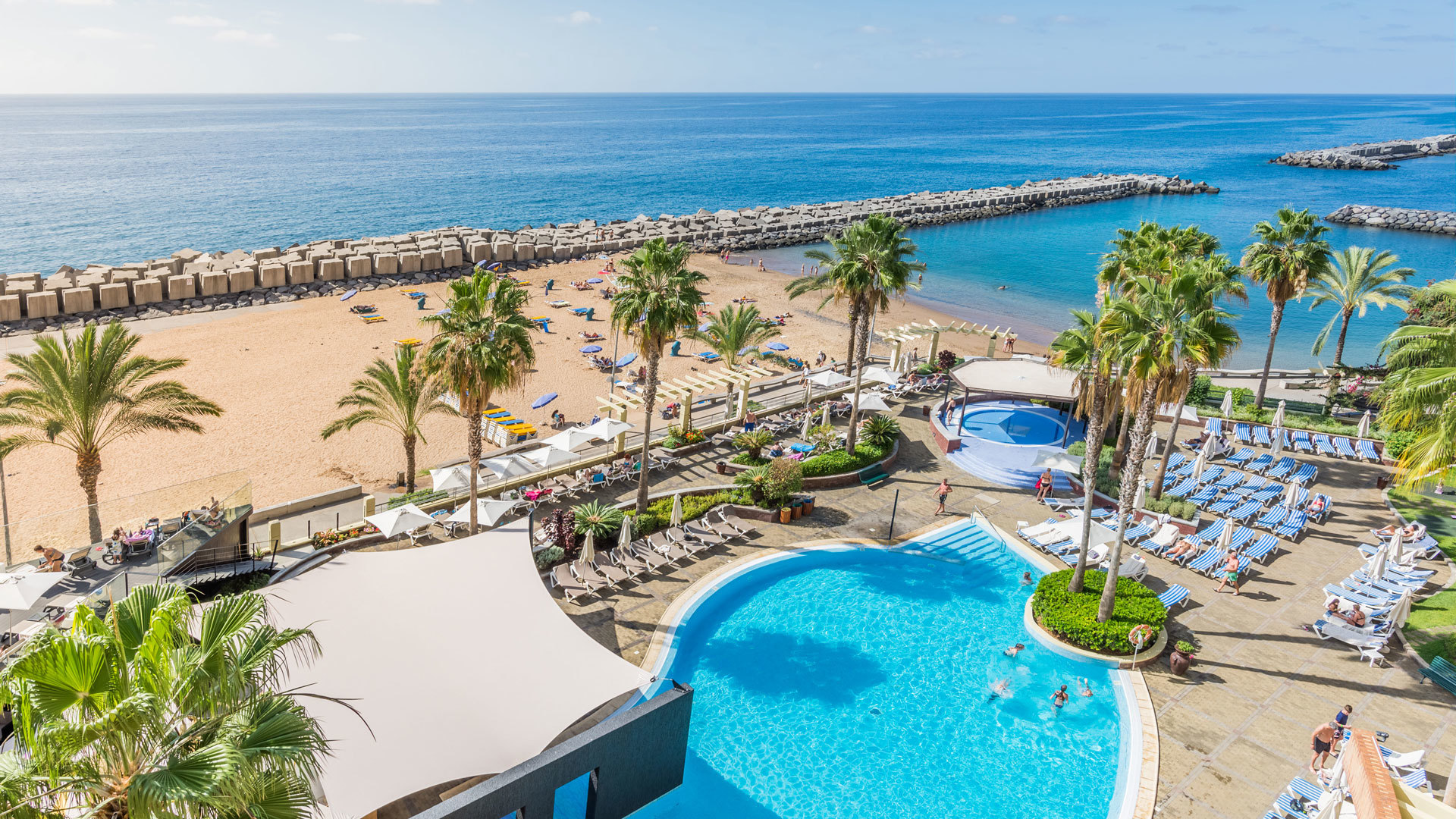 Savoy calheta bitch hotel 2