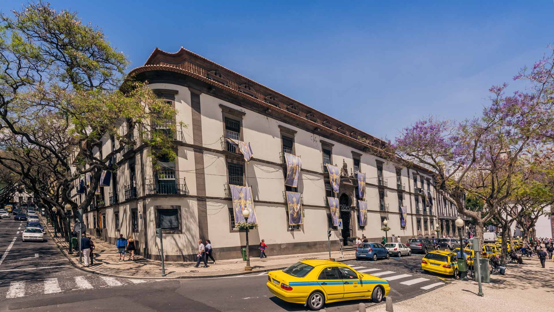 Palais du gouvernement régional 2