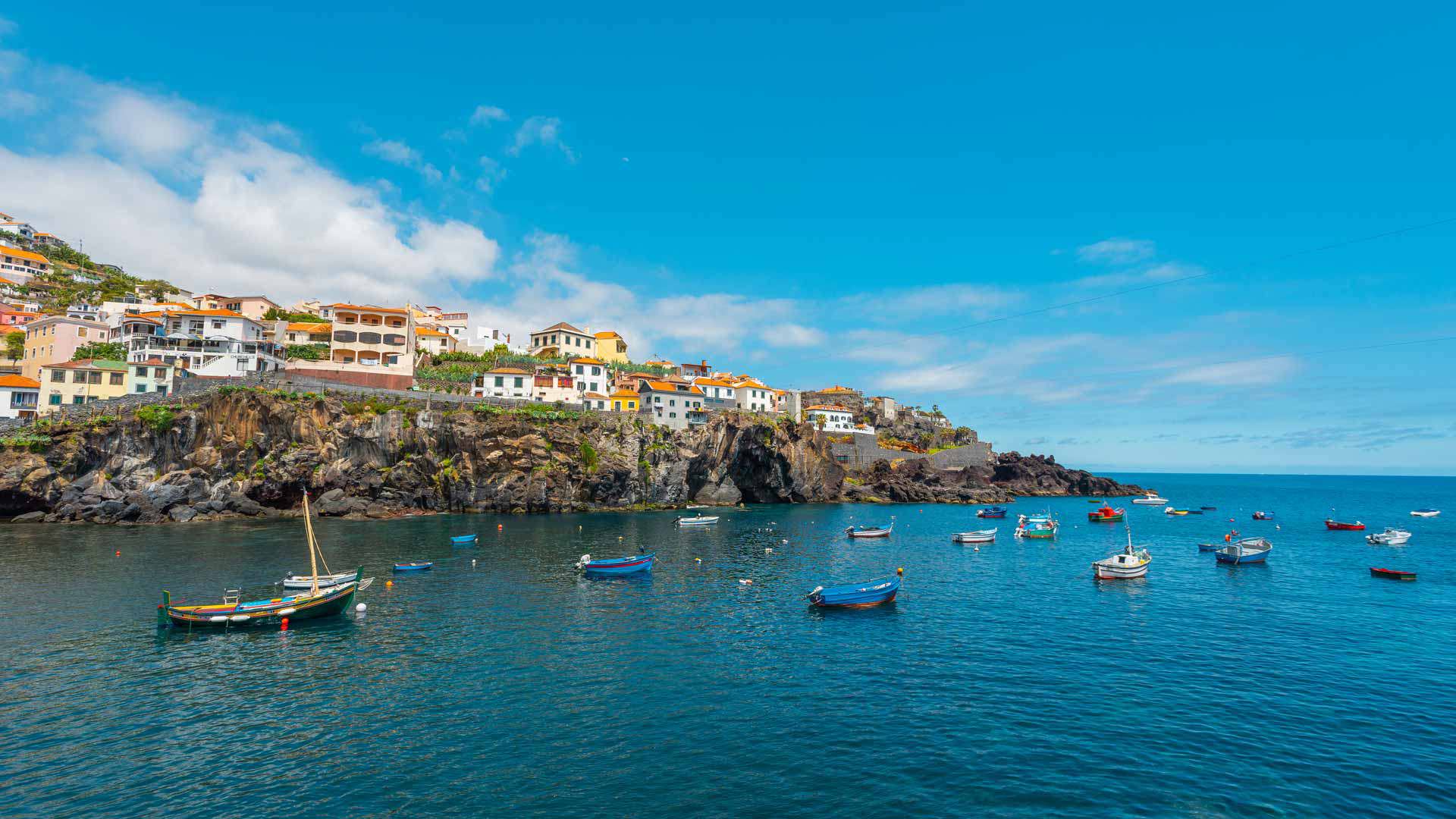 baía de câmara de lobos 3