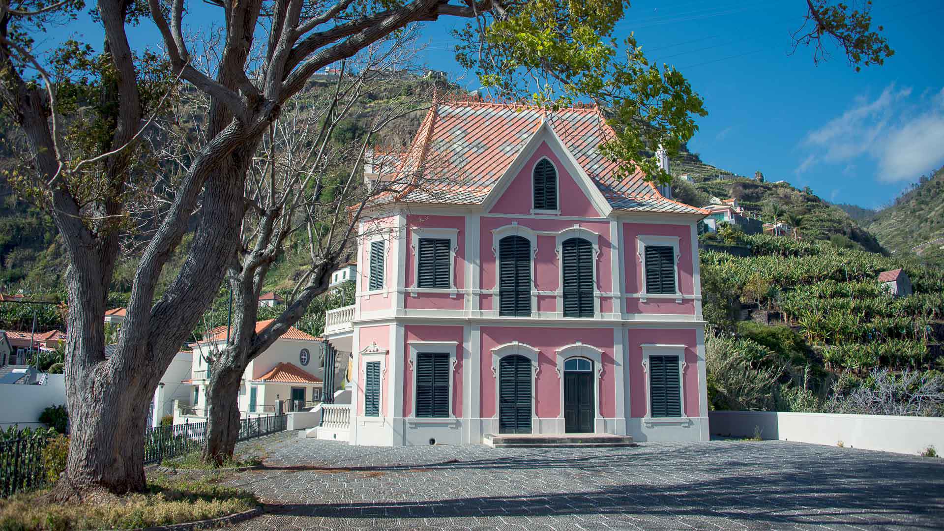 Palacete de Lugar de Baixo 1